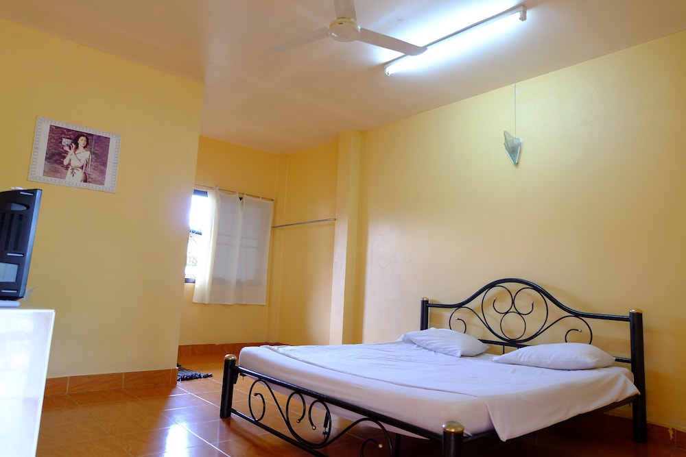 Standard Room with Fan photo 2