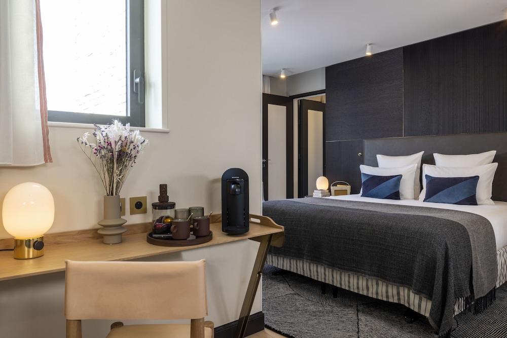 Suite, Garden View