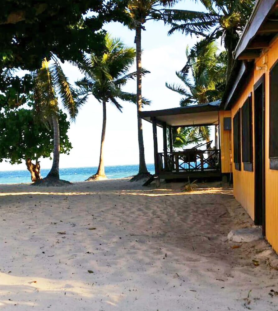 Beach Front Family Room photo 2