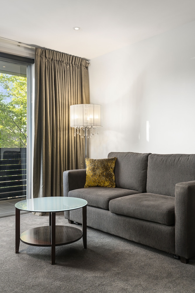 Premier King Suite photo 2