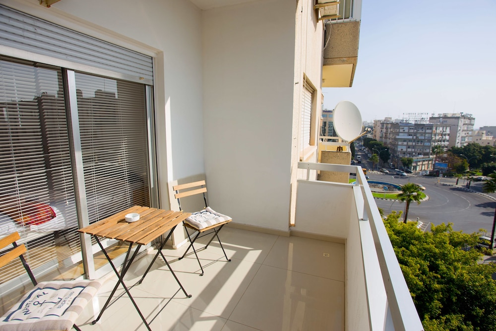 City Apartment photo 2