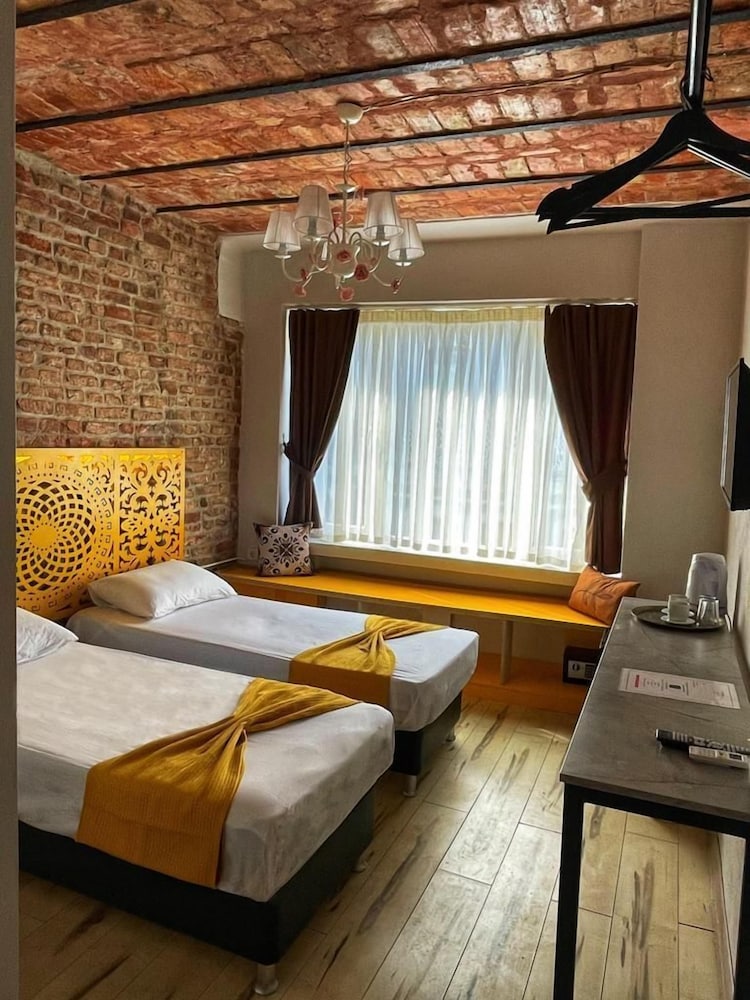 Standard Twin Room photo 1