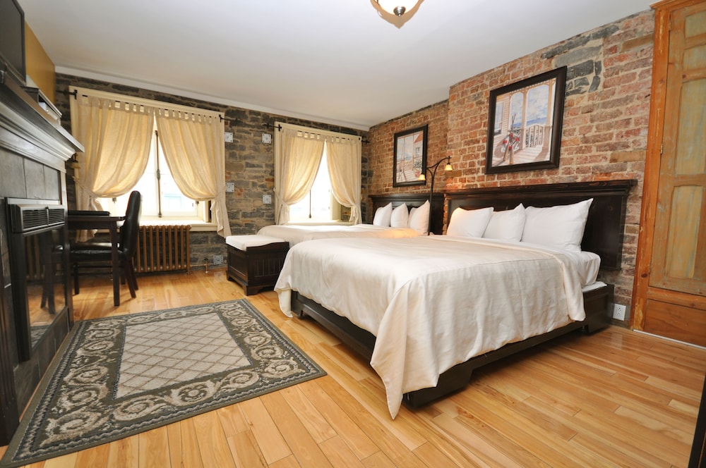 Superior Room, 2 Queen Beds - Photo 1