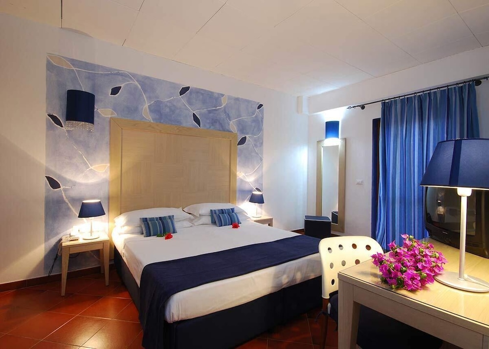 Economy Double or Twin Room