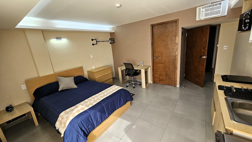 Deluxe Suite photo 1