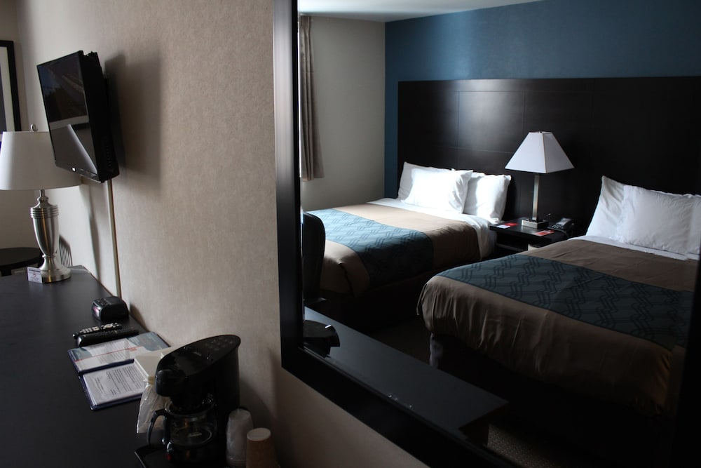 Standard Room, 2 Double Beds, Non Smoking - Photo 16