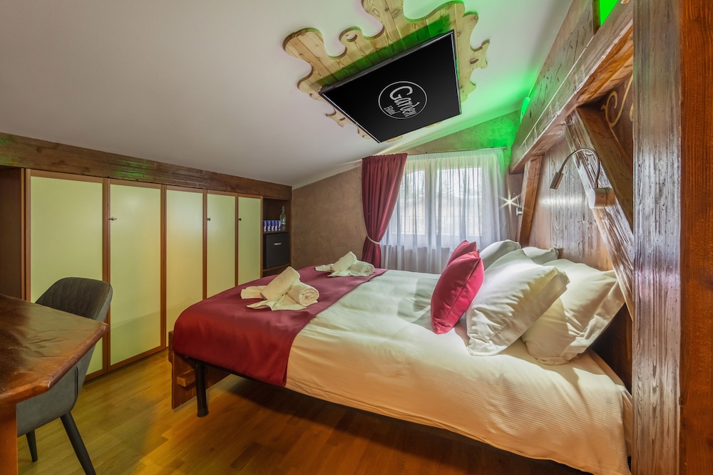 Club Double Room
