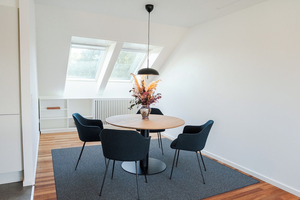 Apartment, Balcony - Photo 7