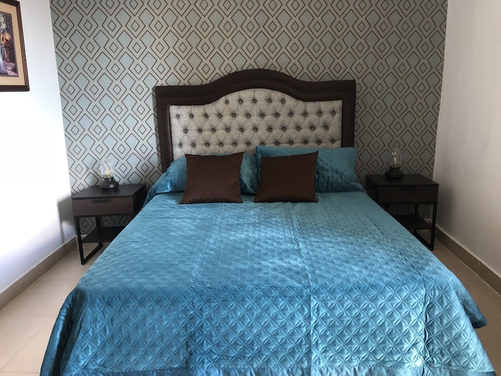 Family Apartment, 3 Bedrooms, Balcony, River View photo 2