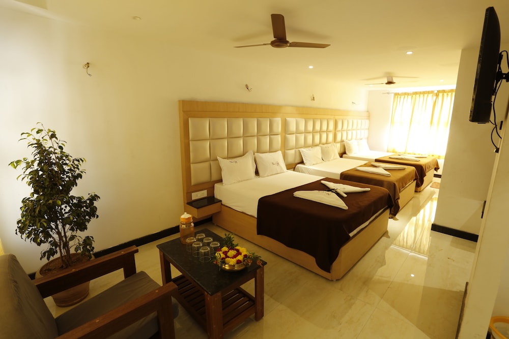 Family Studio Suite, Multiple Beds, Non Smoking, Sea View photo 1