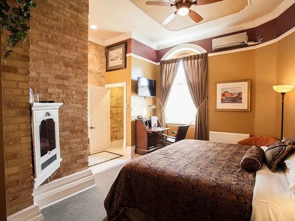 Executive Suite, Ensuite (King Edward)