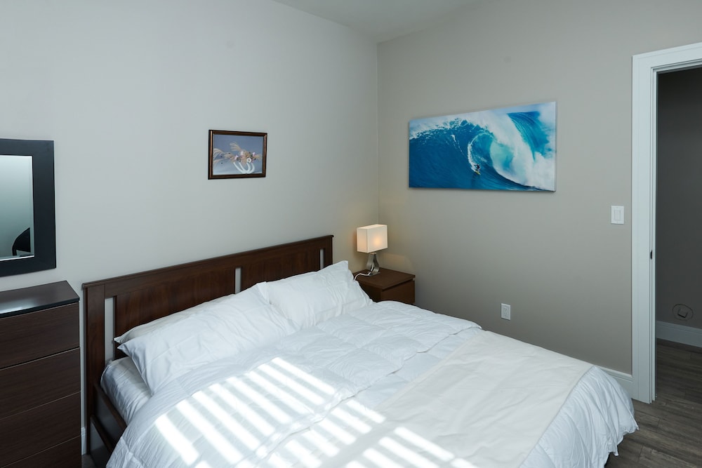 Superior Basement Suite, 2 Bedrooms, Non Smoking