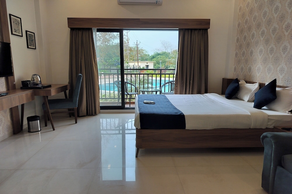 Executive Room - Photo 1