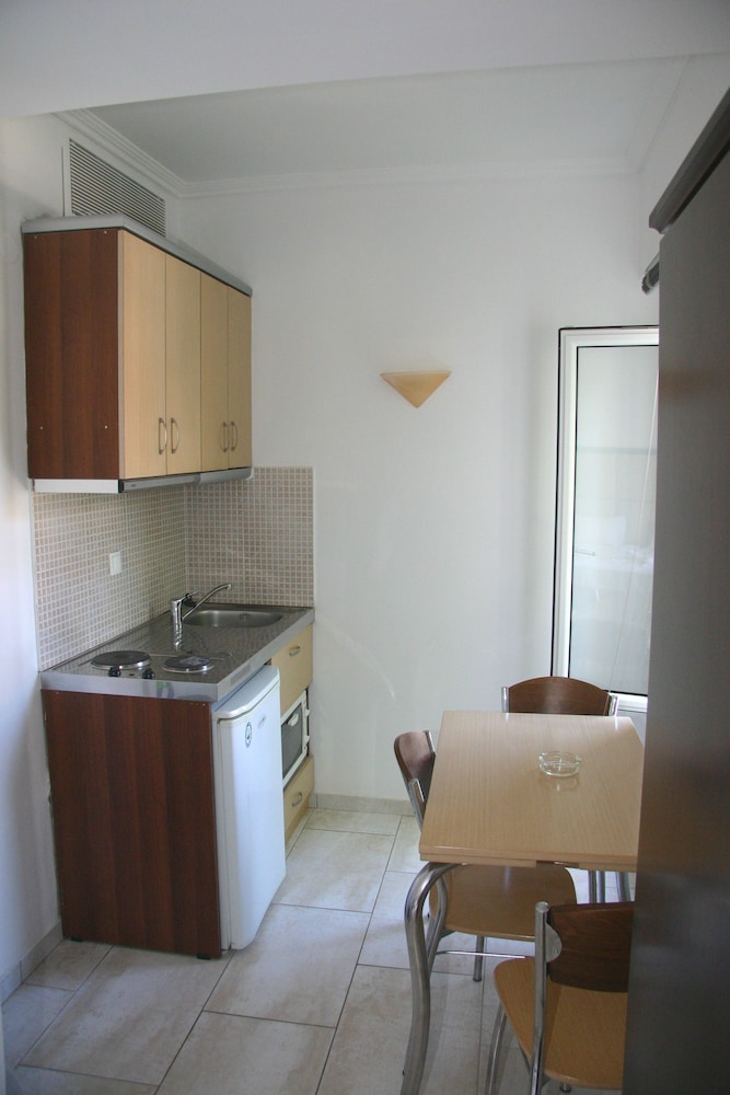 Basic Studio (Inland view) photo 2