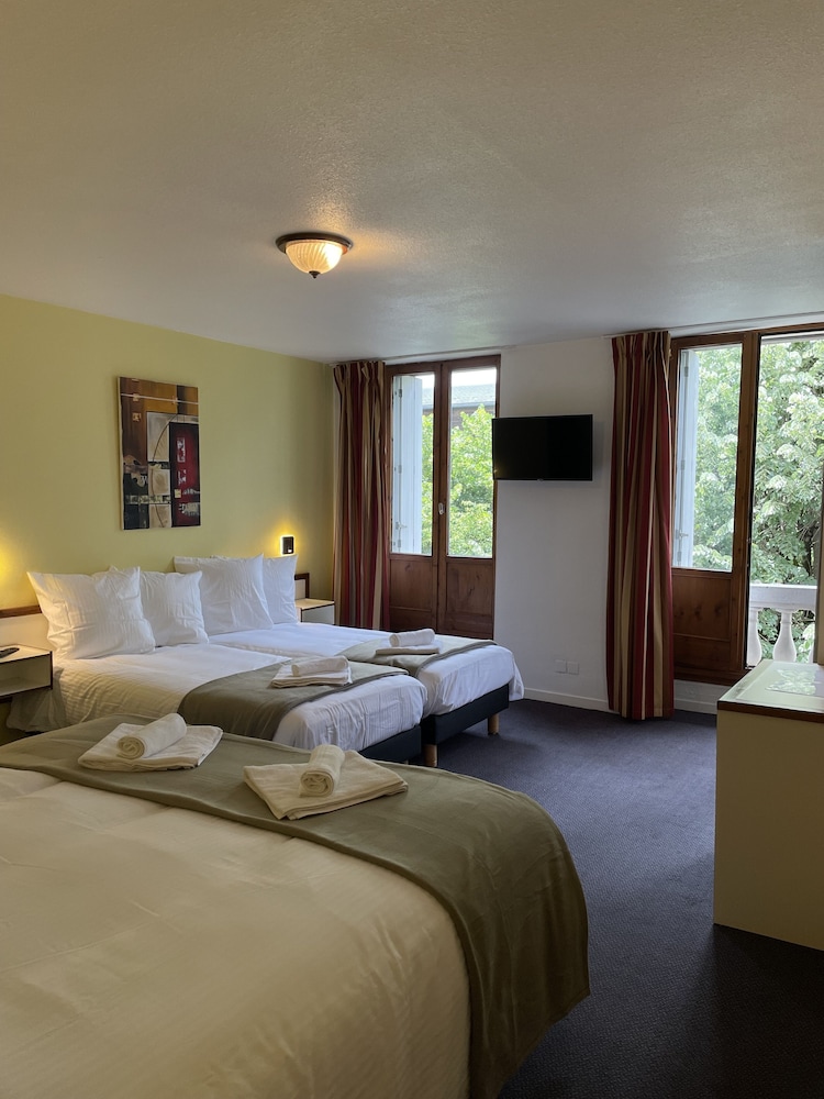 Classic Quadruple Room - Photo 1