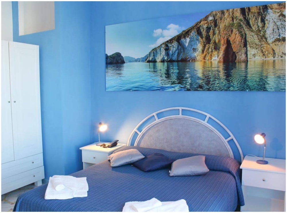 Quadruple Room, Sea View