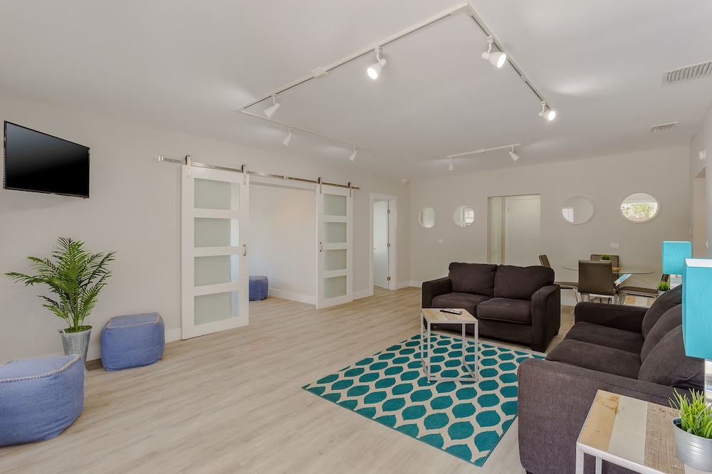 Executive Suite, Kitchenette, Oceanfront (Accessible)
