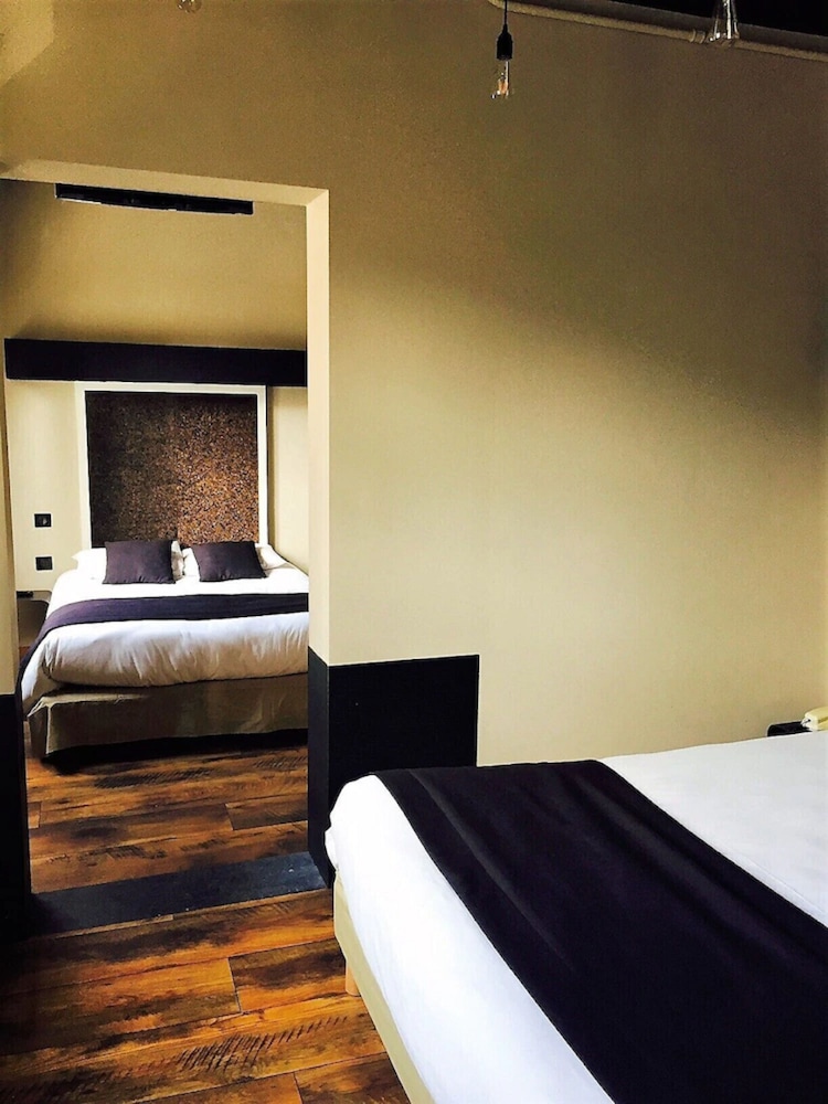 Standard Quadruple Room photo 2