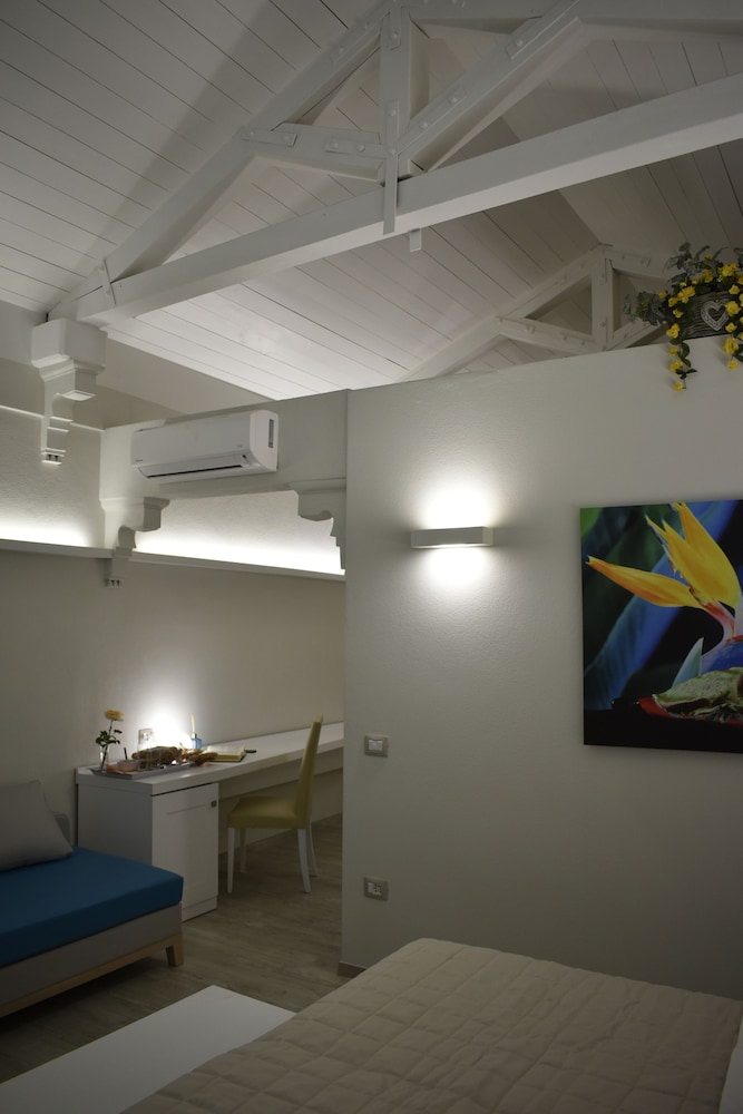 Studio Suite photo 2