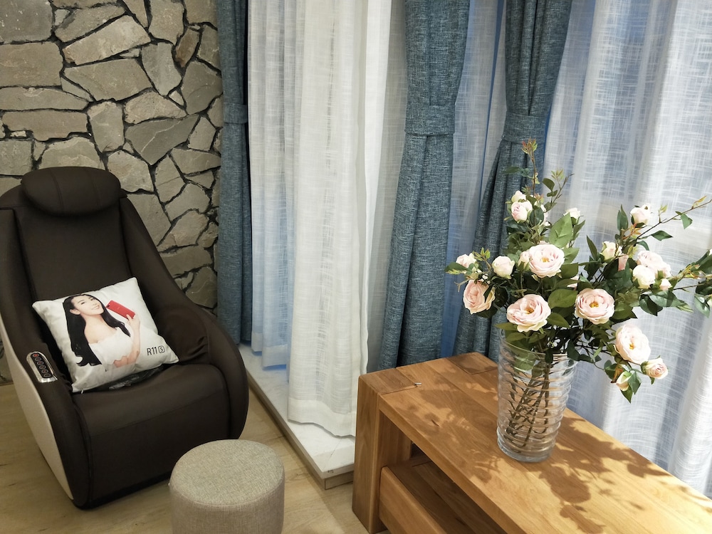 Deluxe Suite photo 3