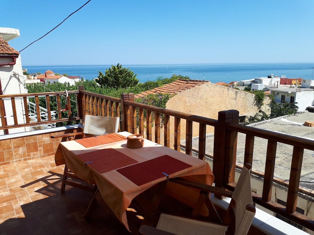 Standard Twin Room, Sea View photo 3