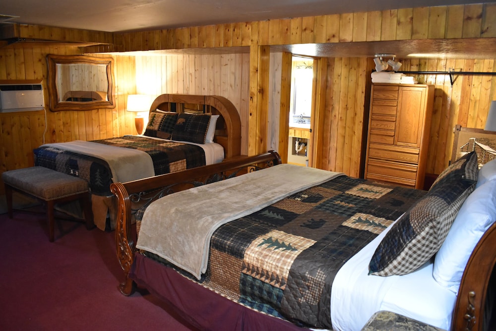 The Lodge photo 2