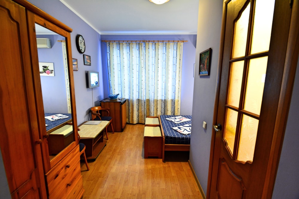 Standard Double Room photo 2