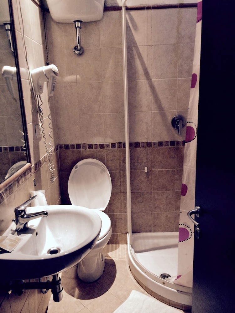 Double Room, 1 Queen Bed, Non Smoking, City View
