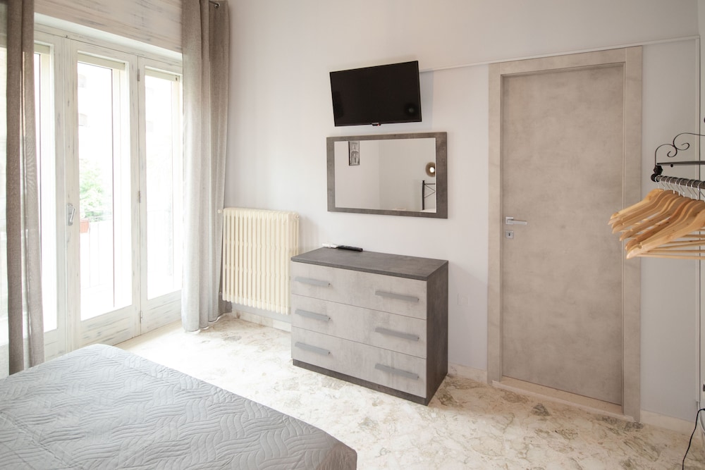 Superior Double Room, 1 Queen Bed, Balcony photo 3