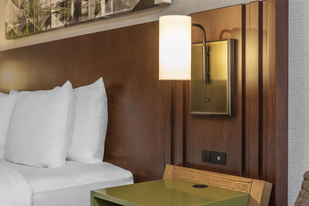Room, 2 Queen beds Non-Smoking (2nd floor) - Photo 3