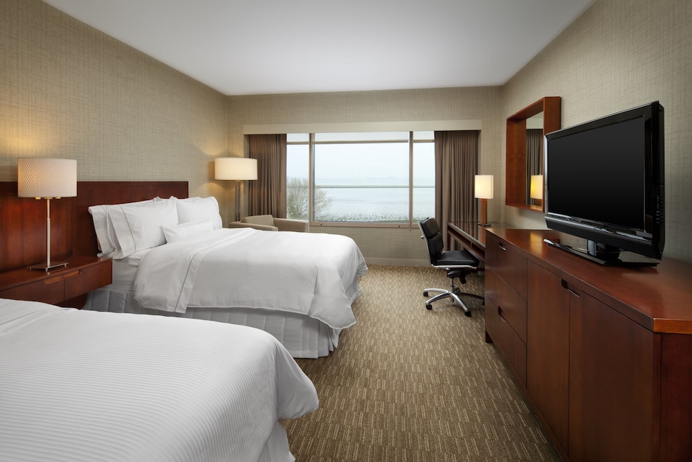Premium Room, 2 Double Beds, Bay View - Photo 2