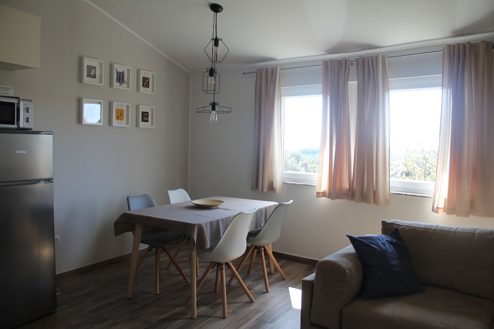 Superior Apartment, 2 Bedrooms (Upper Floor)