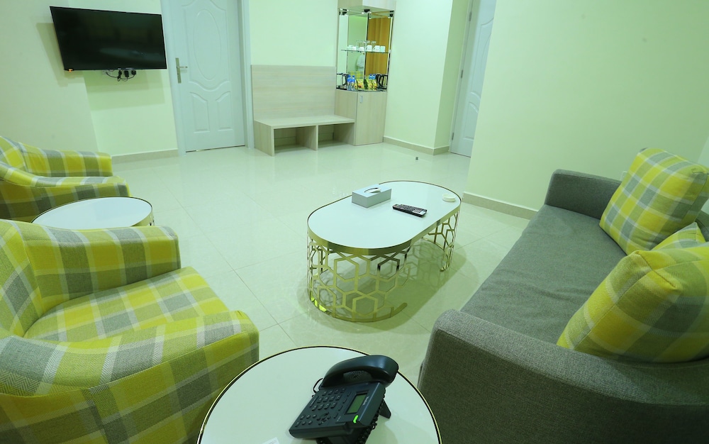 Junior Suite, Kitchenette, City View photo 3