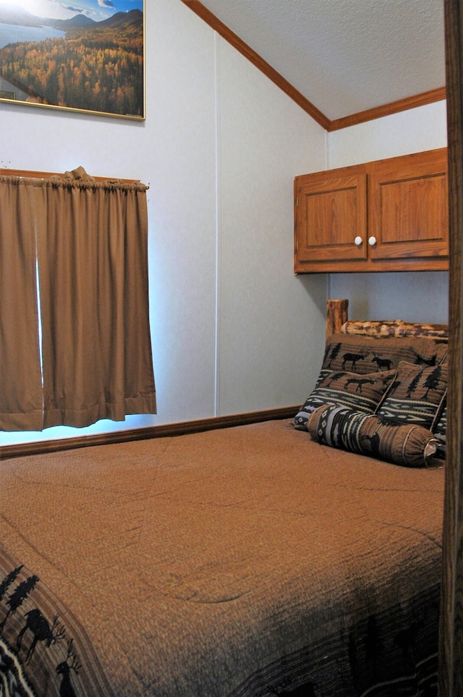 Poplar Chalet photo 2
