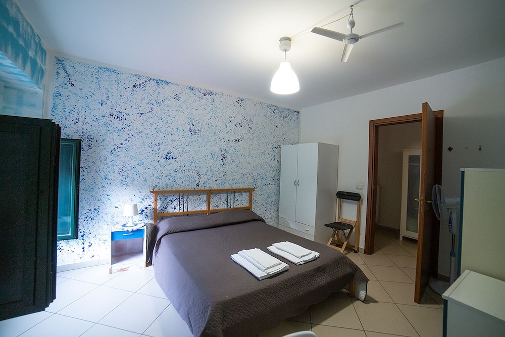 Comfort House, 2 Bedrooms, Accessible, Kitchen photo 1
