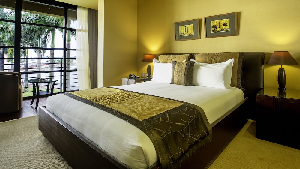 Presidential Suite, 2 Bedrooms, Lake View