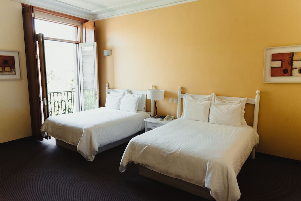 Superior Suite, 2 Queen Beds, City View - Photo 6