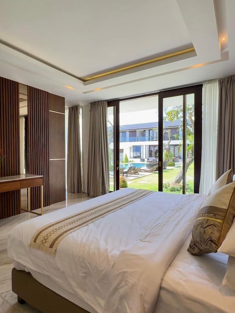 Deluxe Double Room, Balcony, Garden View