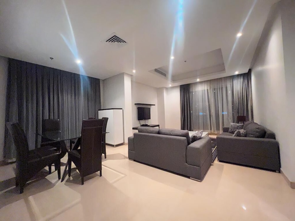 Deluxe Apartment photo 3
