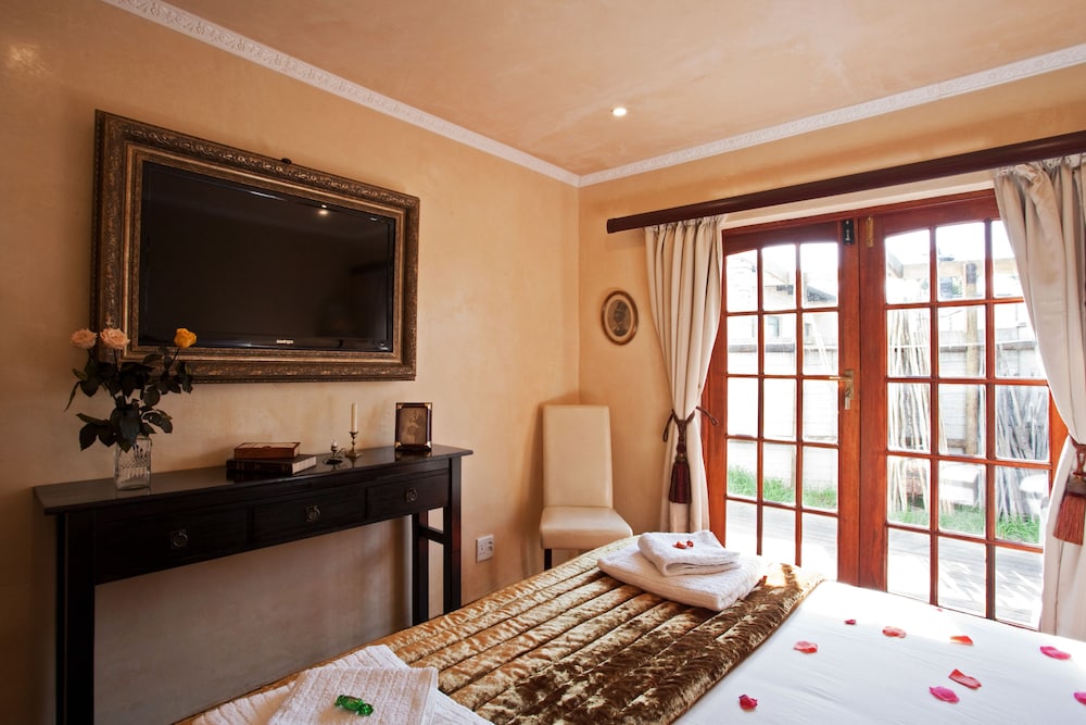 Terrace Room 10 with King or Single Beds photo 1