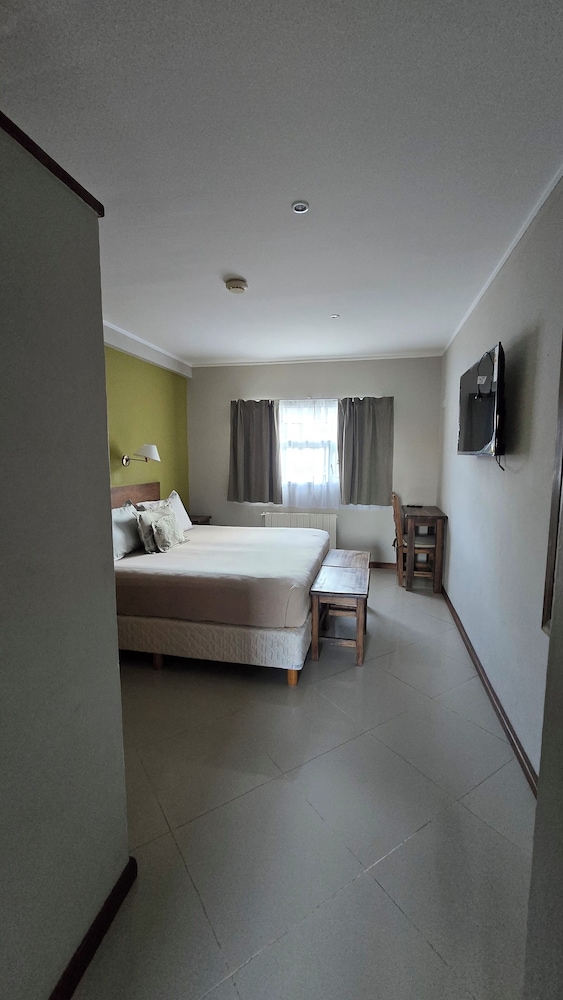 Basic Double or Twin Room photo 3