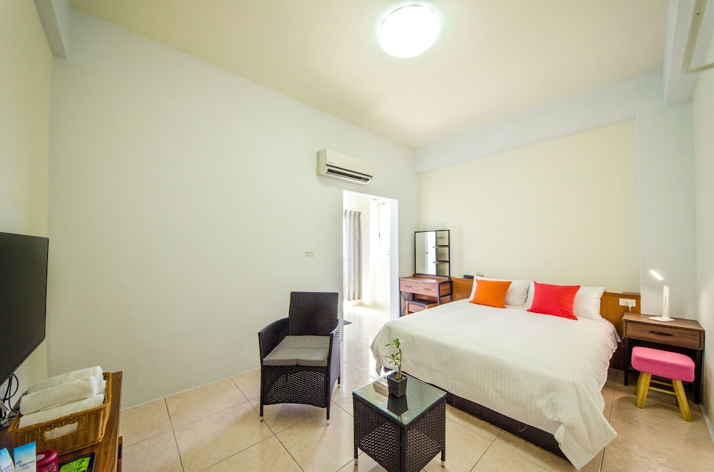Standard Double Room - Photo 23