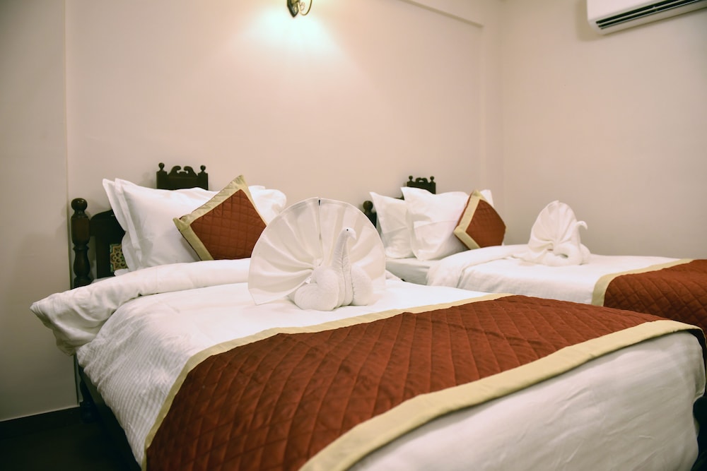 Deluxe Room - Photo 2