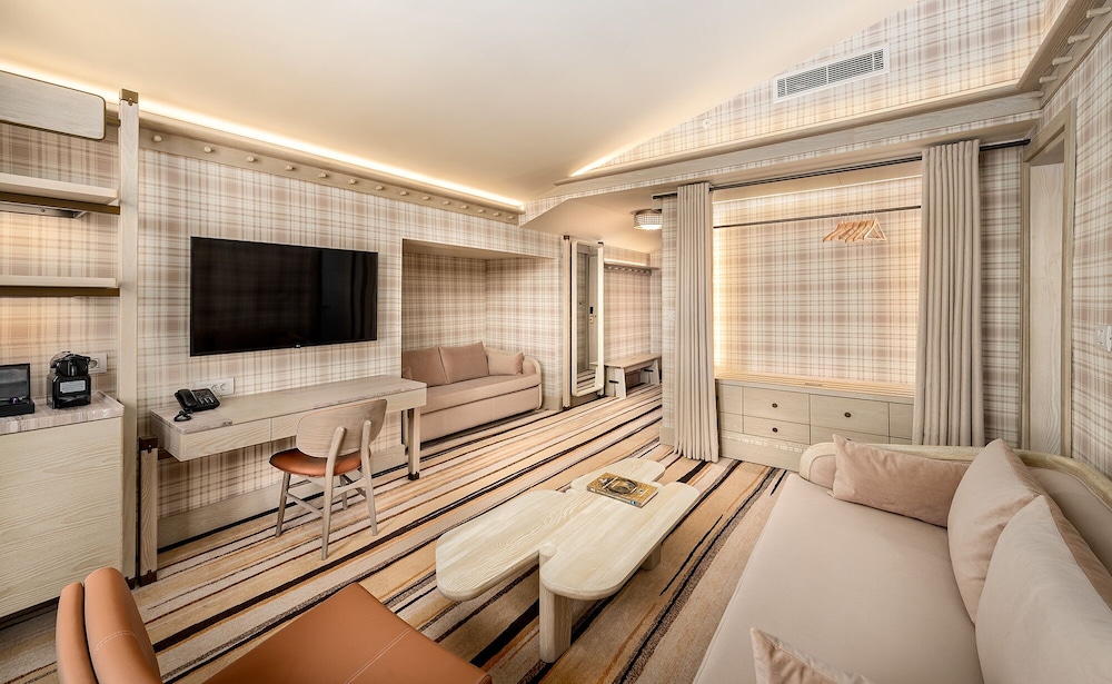 King Suite photo 1