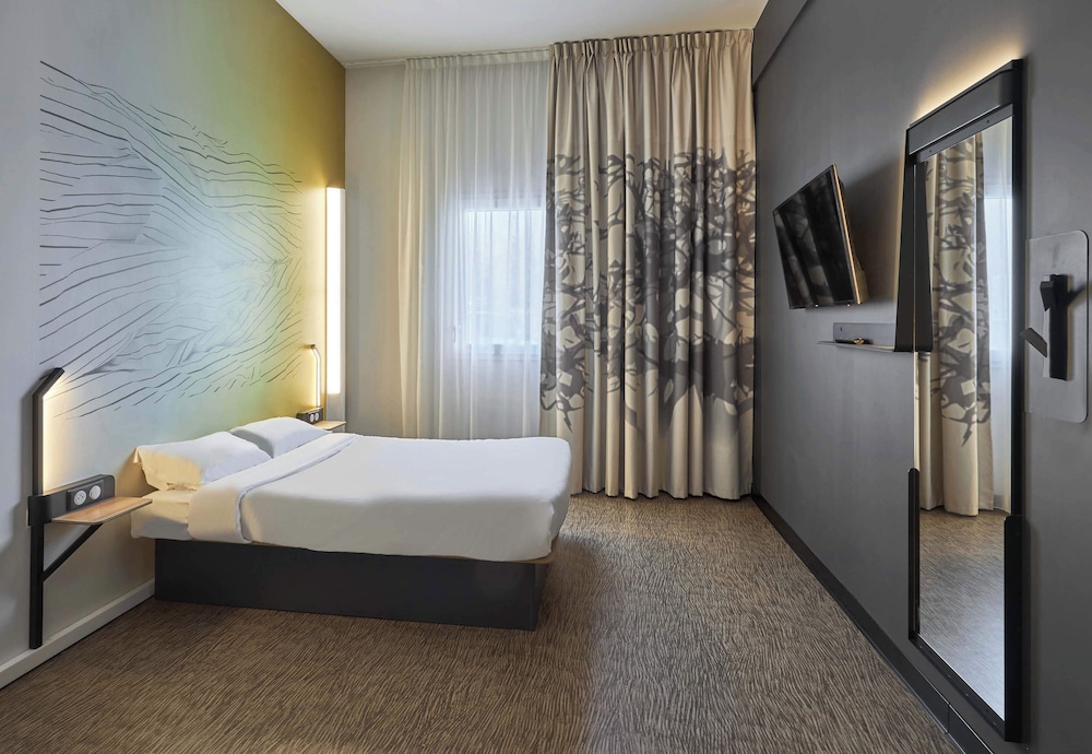 Double Room, Mobility Accessible