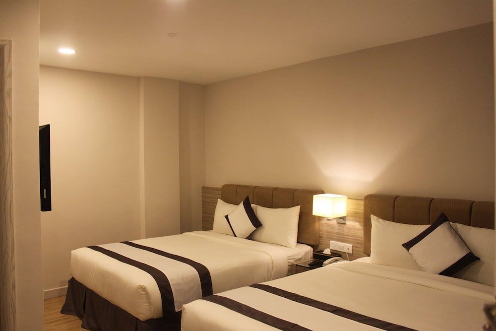Deluxe Twin Room photo 2