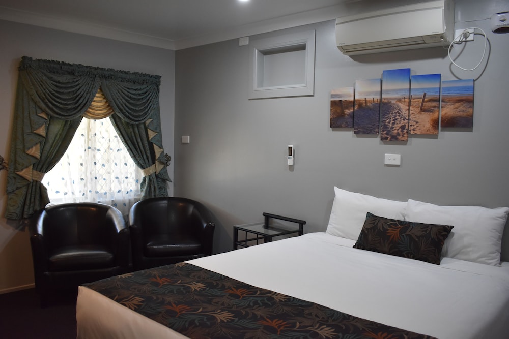 Family Room, Multiple Beds, Non Smoking photo 3