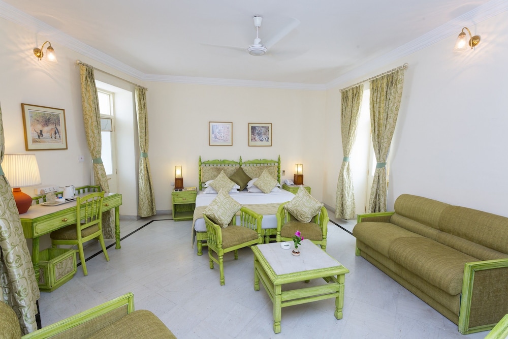 Superior Room - Photo 35