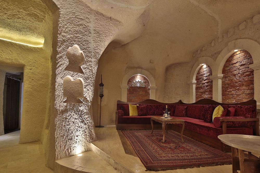 Honeymoon Suite (Cave) photo 2