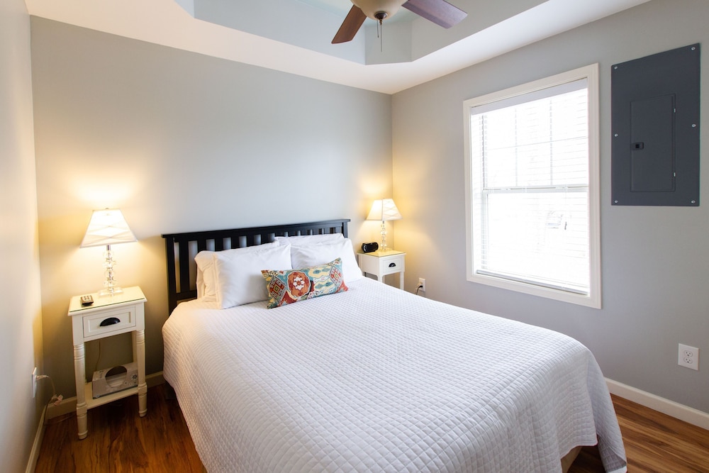 Standard Room, 1 Queen Bed with Sofa bed, Non Smoking (Miners Ridge Villas, 4 Person Villa) photo 1